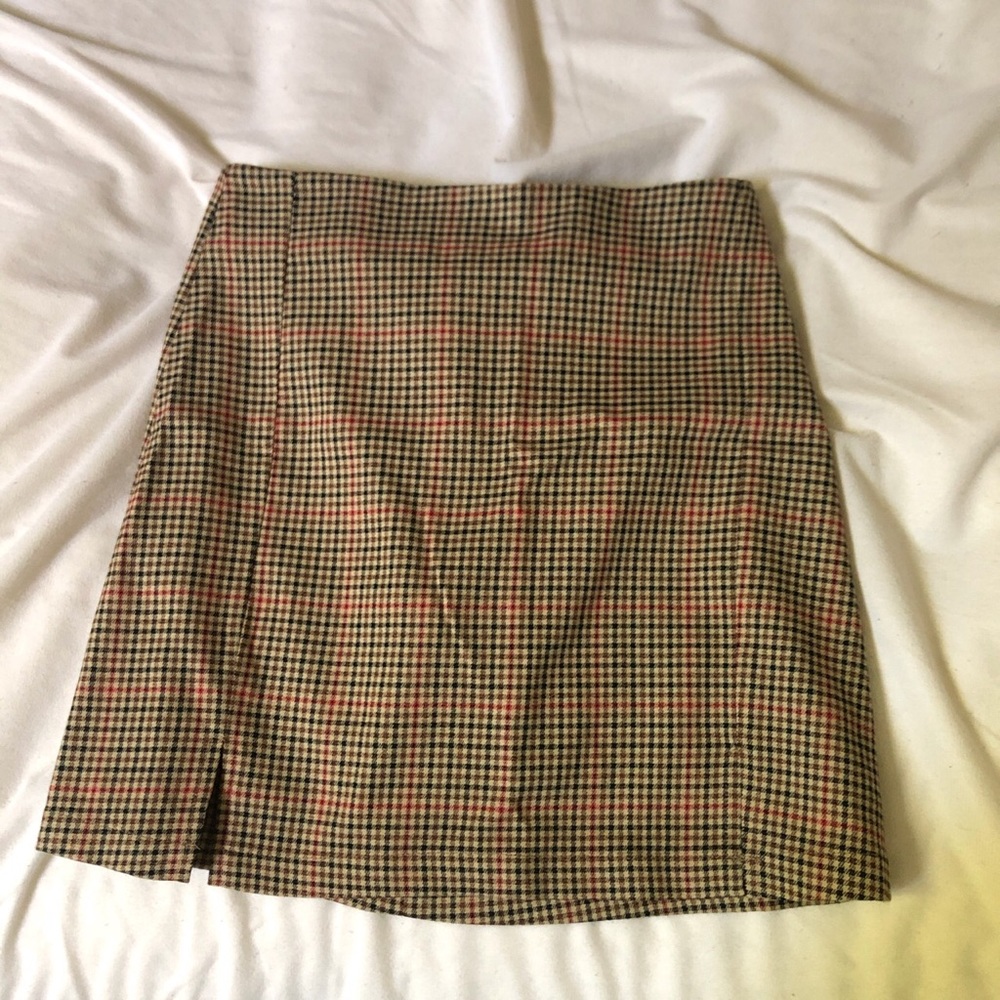brandy melville cara skirt